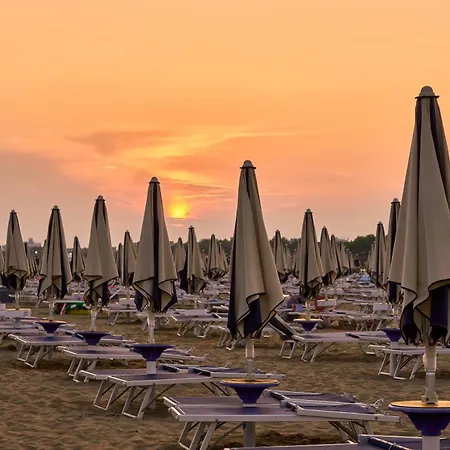 Precious In With Swimming Pool * Bibione
