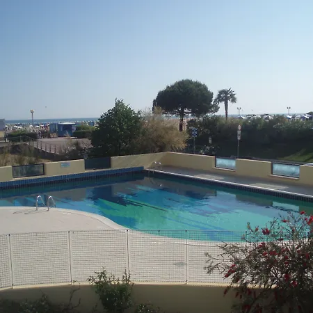 Apartment Precious In With Swimming Pool *