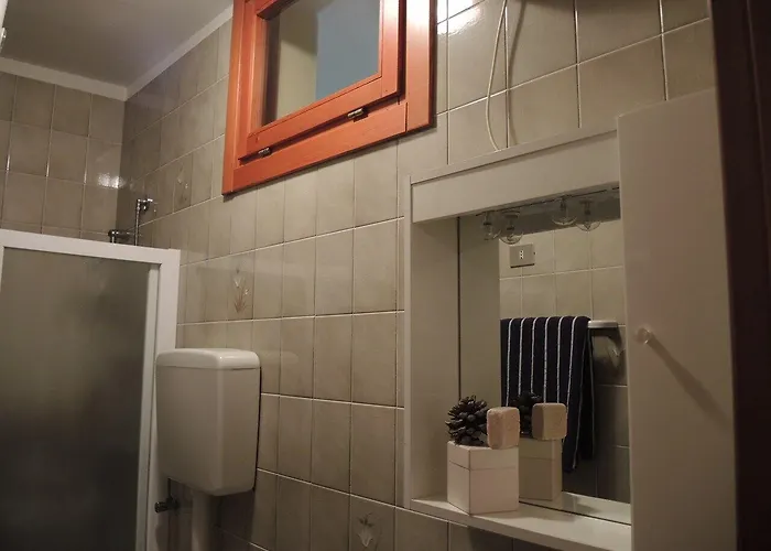 Precious In With Swimming Pool Apartment Bibione